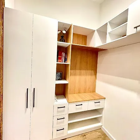 Dream Design - 3 Bedrooms & Finn Sauna Apartmán *
