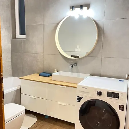Dream Design - 3 Bedrooms & Finn Sauna Apartmán *